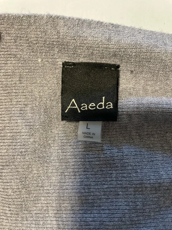 Aaeda Sheep Appliqué Sweater Gray Dolman Sleeve Knit Top Size Large Cozy Cute - Picture 7 of 8